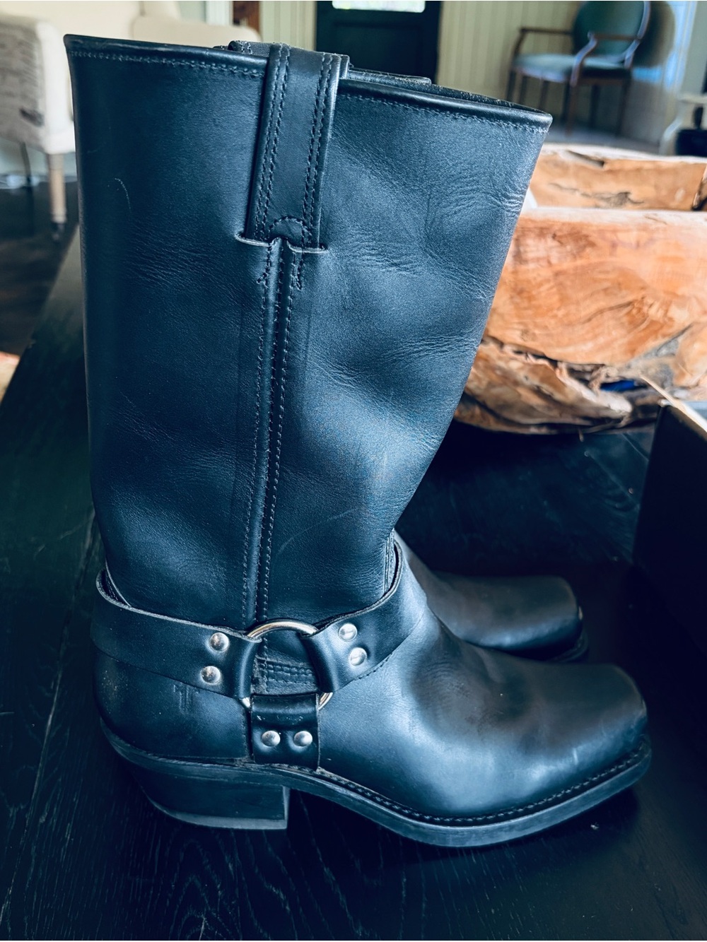 HARD TO FIND… Frye Harness Women’s Leather Boots 8.5 Never Worn. New in Box.